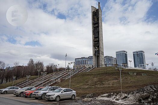 Всё упирается в&nbsp;алчность застройщика: депутат Гордумы Ижевска прокомментировал вырубку &laquo;Сквера космонавтов&raquo;