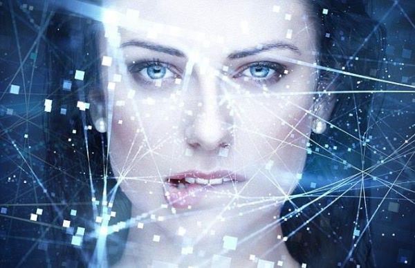 Нейрохирург заверяет, что скоро люди смогут телепатически общаться между собой с помощью вживленных в мозг имплантов