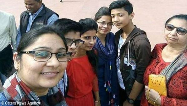 В Индии семья из 11 человек совершила ритуальное самоубийство, чтобы "спасти свои души"