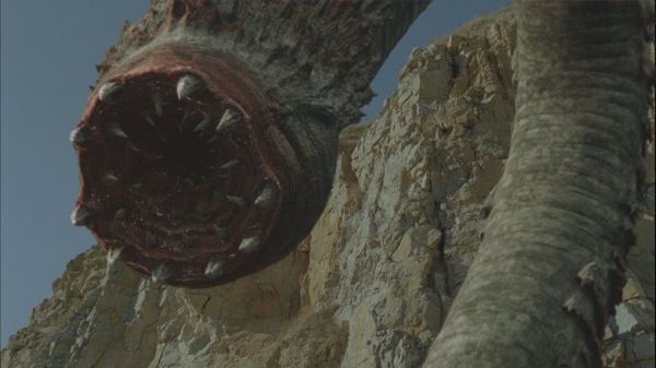 Загадочные многометровые дождевые черви, которых много лет наблюдают в Японии